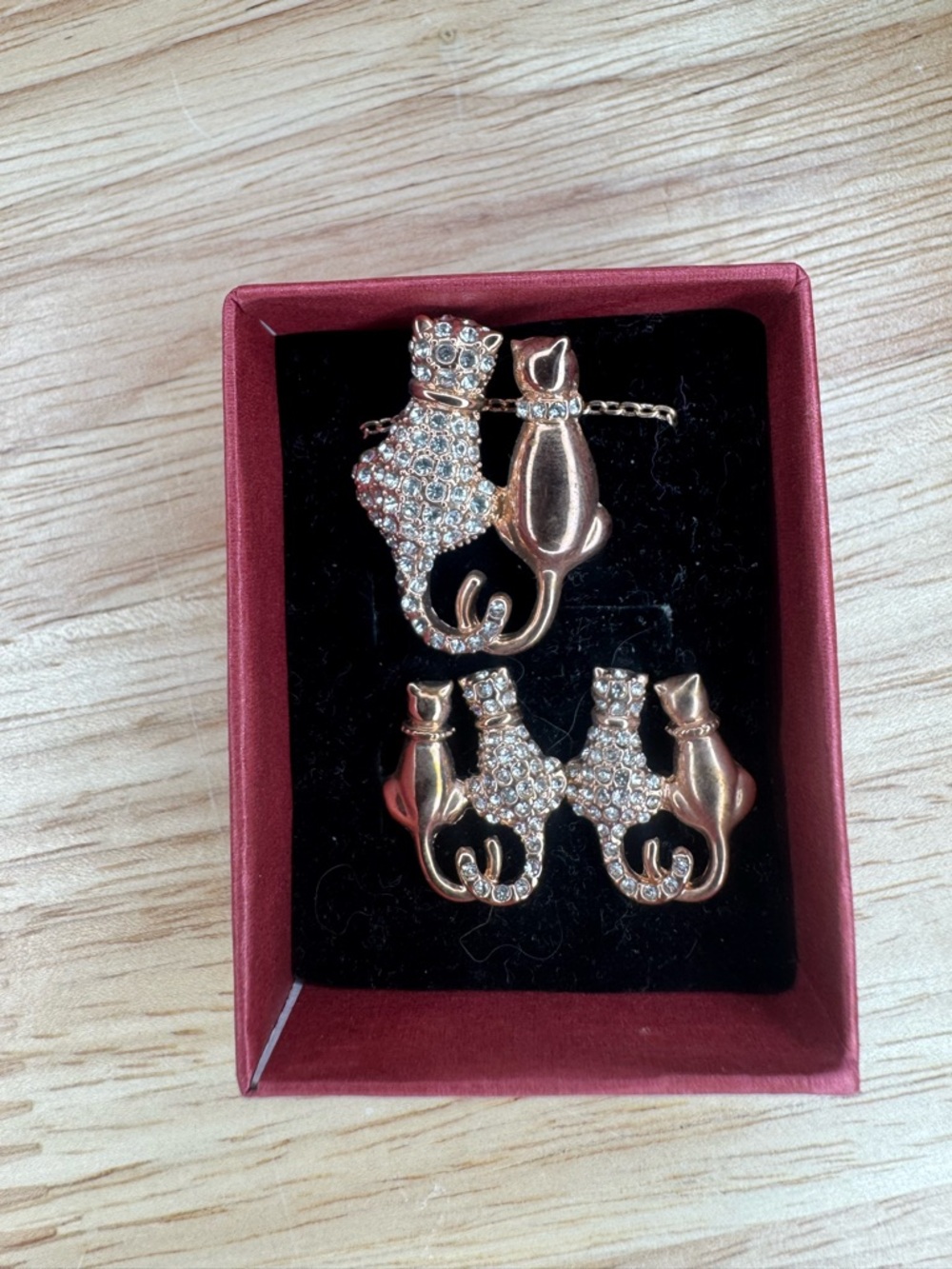 Rose Gold Cat Brooch and Earring Set - Sparkling Crystal Cats Rigant